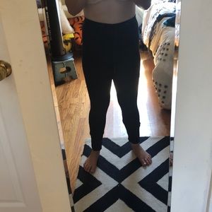 Reebok dark blue workout leggings
